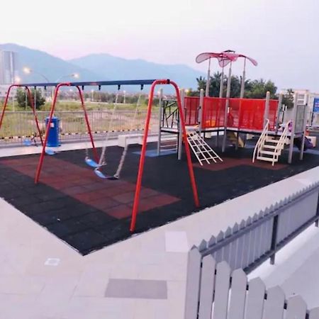 Luxurious Homestay 3Br With Pool Meru Ipoh 8 Pax Kültér fotó