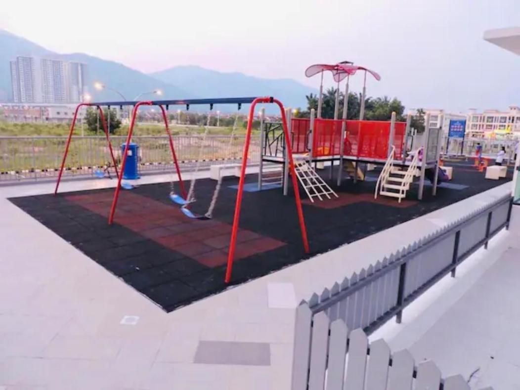 Luxurious Homestay 3Br With Pool Meru Ipoh 8 Pax Kültér fotó